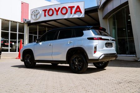2026-Toyota-Urban-Cruiser-15-XR-Auto_3