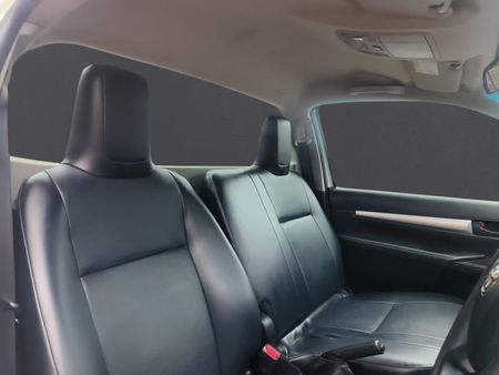 2023-Toyota-Hilux-24-GD-Single-Cab_9