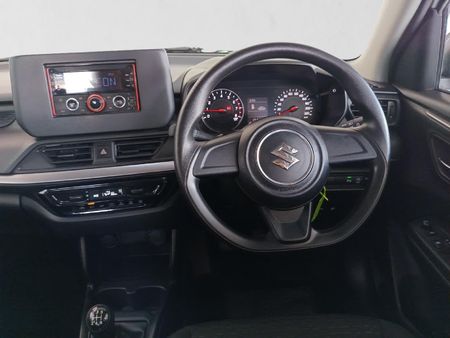 2025-Suzuki-Swift-12-GL_10