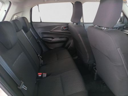 2025-Suzuki-Swift-12-GL_13