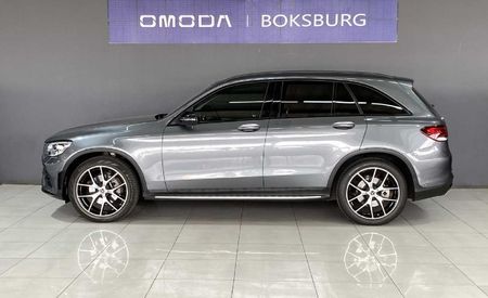 2021-Mercedes-Benz-GLC-220d-4Matic_2