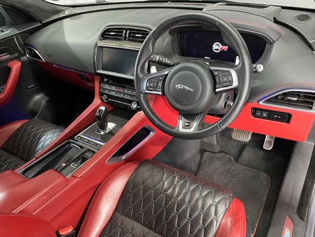 2020-Jaguar-F-Pace-50-V8-SVR_10