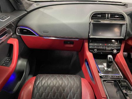 2020-Jaguar-F-Pace-50-V8-SVR_14