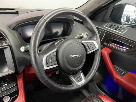 2020-Jaguar-F-Pace-50-V8-SVR_15
