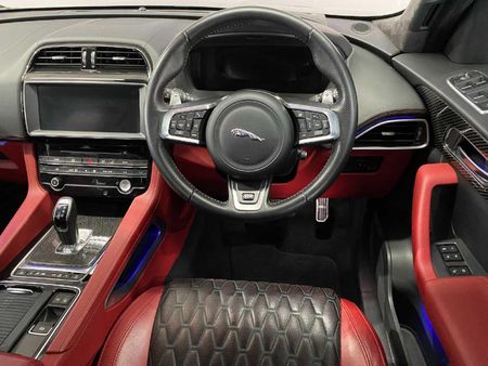 2020-Jaguar-F-Pace-50-V8-SVR_16