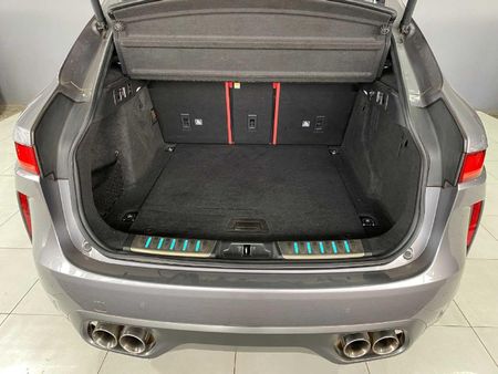 2020-Jaguar-F-Pace-50-V8-SVR_18