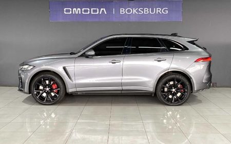 2020-Jaguar-F-Pace-50-V8-SVR_2
