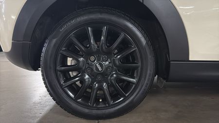 2018-MINI-Hatch-One-15T-5-dr-Auto_21