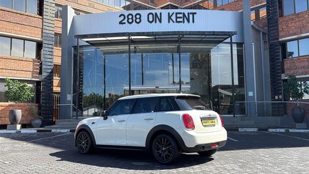 2018-MINI-Hatch-One-15T-5-dr-Auto_6