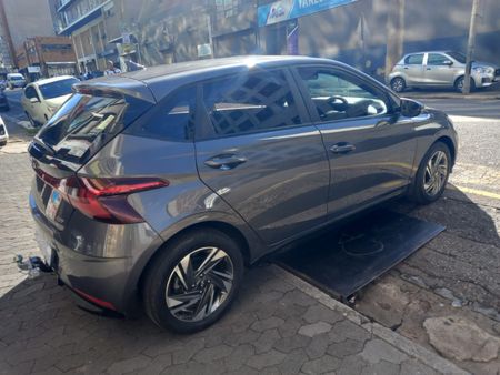 2023-Hyundai-i20-10-TGDI-Fluid_4