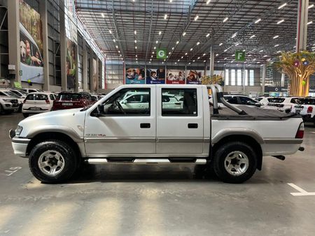 Used Isuzu KB 320 LX 4x2 Double-Cab for sale in Gauteng - Cars.co.za ...