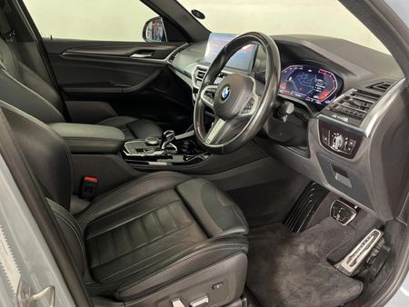 2021-BMW-X4-xDrive20d-M-Sport_9
