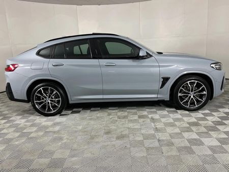 2021-BMW-X4-xDrive20d-M-Sport_17