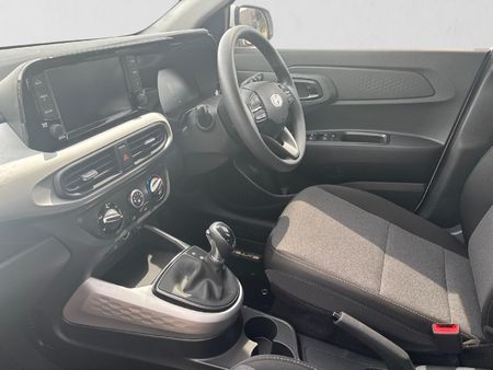 2026-Hyundai-Exter-12-Premium-Auto_18