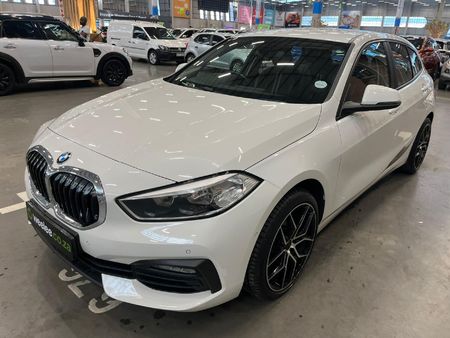 2020-BMW-1-Series-118i_6