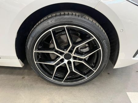 2020-BMW-1-Series-118i_8