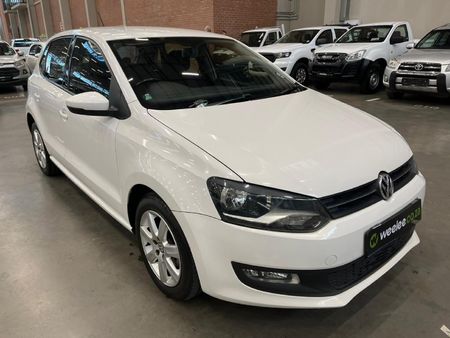 2011-Volkswagen-Polo-16-Comfortline-Auto-5-dr_0