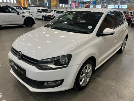 2011-Volkswagen-Polo-16-Comfortline-Auto-5-dr_6