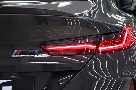 2023-BMW-M8-Competition-Gran-Coupe_10