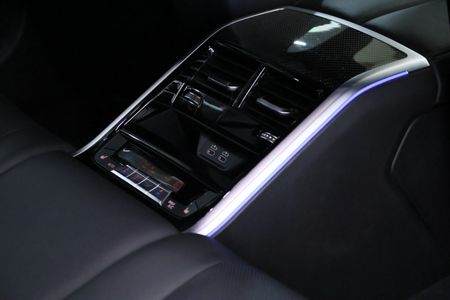 2023-BMW-M8-Competition-Gran-Coupe_11
