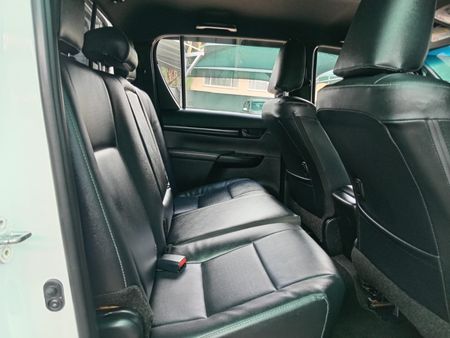 2024-Toyota-Hilux-24-GD-6-SRX-4x4-Auto-Double-Cab_8