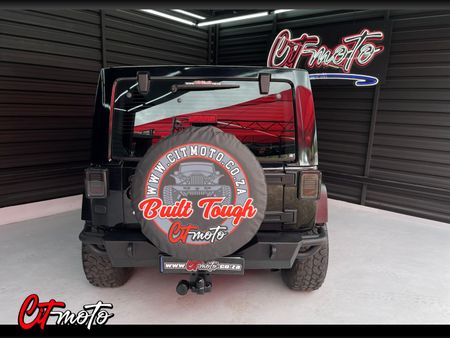 2015-Jeep-Wrangler-Unlimited-Sahara-36-V6-Auto_5