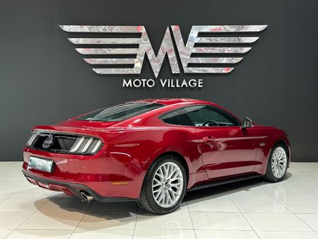 2016-Ford-Mustang-V8_3
