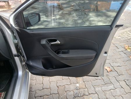 2012-Volkswagen-Polo-14-Trendline-5-dr_16