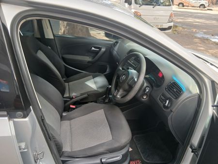 2012-Volkswagen-Polo-14-Trendline-5-dr_17