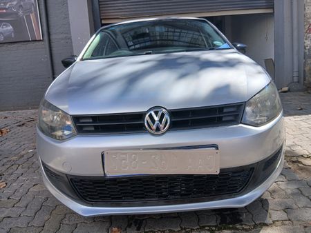 2012-Volkswagen-Polo-14-Trendline-5-dr_6
