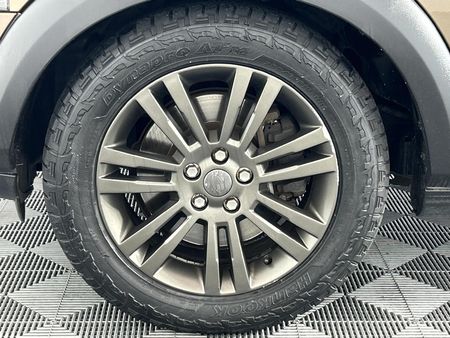 2014-Land-Rover-Discovery-4-30-TD-SD-V6-S_3