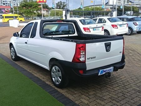 2022-Nissan-NP200-16-AC-Safety-Pack_4