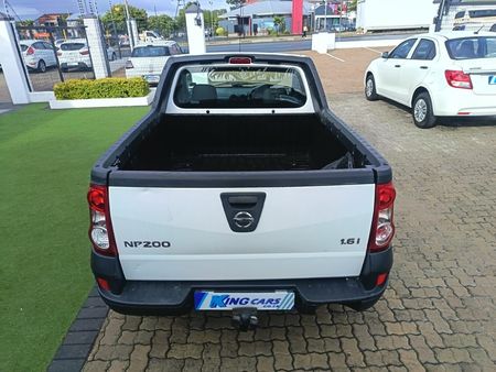 2022-Nissan-NP200-16-AC-Safety-Pack_5