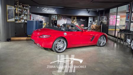 2013-Mercedes-AMG-SLS-AMG-Roadster_9