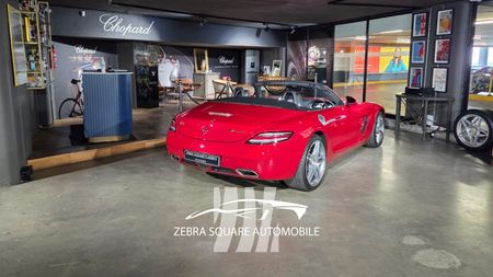 2013-Mercedes-AMG-SLS-AMG-Roadster_10
