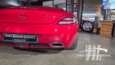 2013-Mercedes-AMG-SLS-AMG-Roadster_12