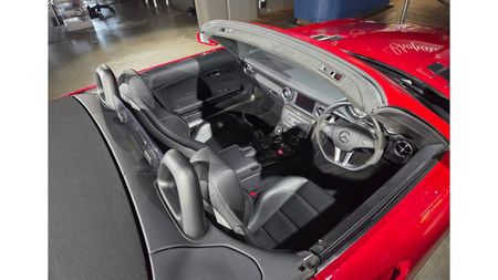 2013-Mercedes-AMG-SLS-AMG-Roadster_14