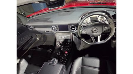 2013-Mercedes-AMG-SLS-AMG-Roadster_15