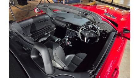 2013-Mercedes-AMG-SLS-AMG-Roadster_18