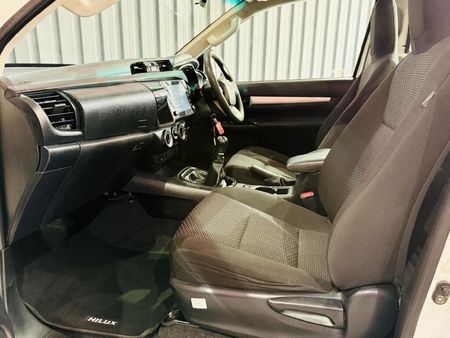 2021-Toyota-Hilux-24-GD-6-Raider-4x4-Single-Cab_11