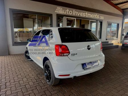 2022-Volkswagen-Polo-Vivo-16-Comfortline-Auto-5-dr_3