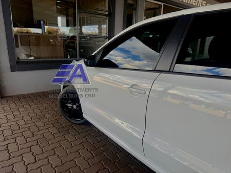 2022-Volkswagen-Polo-Vivo-16-Comfortline-Auto-5-dr_4