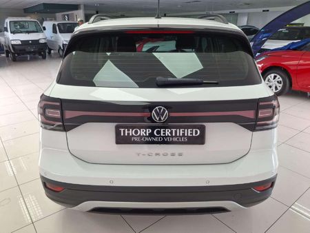 2022-Volkswagen-T-Cross-10-TSI-Comfortline_5