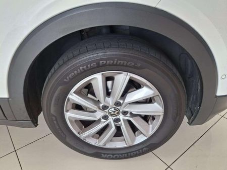 2022-Volkswagen-T-Cross-10-TSI-Comfortline_6