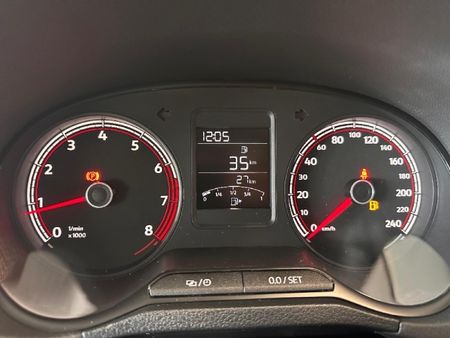 2026-Volkswagen-Polo-Vivo-14-Life_1