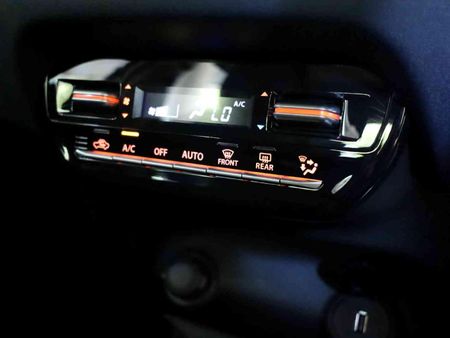 2025-Toyota-Starlet-15-XS-Auto_12