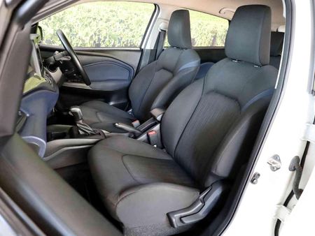 2025-Toyota-Starlet-15-XS-Auto_2