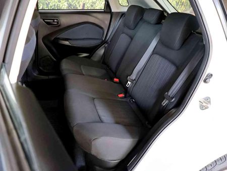 2025-Toyota-Starlet-15-XS-Auto_4