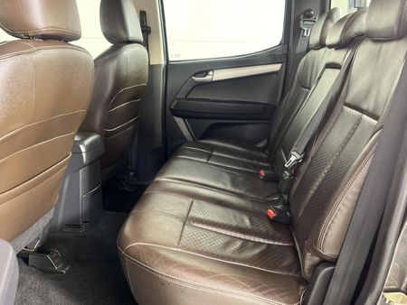 2014-Isuzu-KB-300-D-Teq-LX-Double-Cab_3