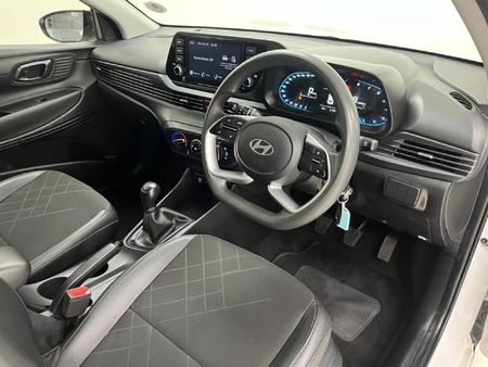 2024-Hyundai-i20-12-Motion_14